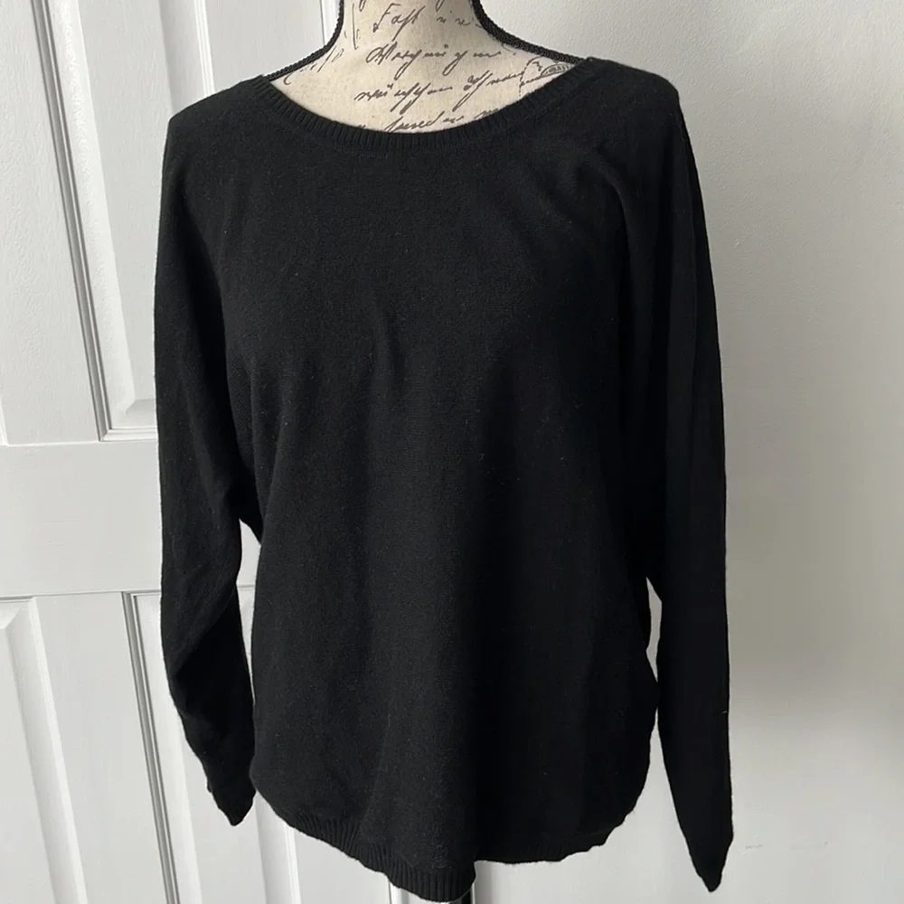 Vince V Back Cashmere Sweater - Picture 3 of 5